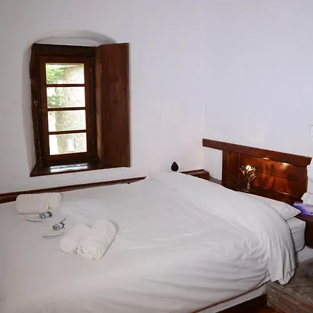 Katerinas * Magouliana