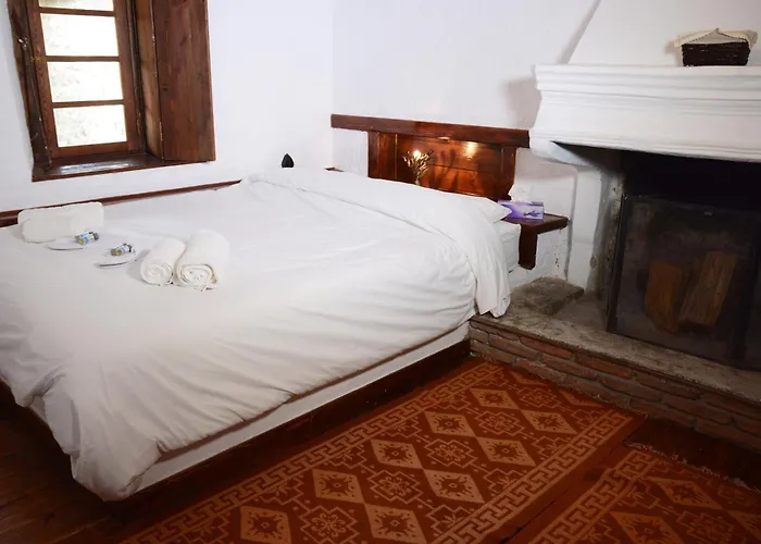 Katerinas Willa Magouliana